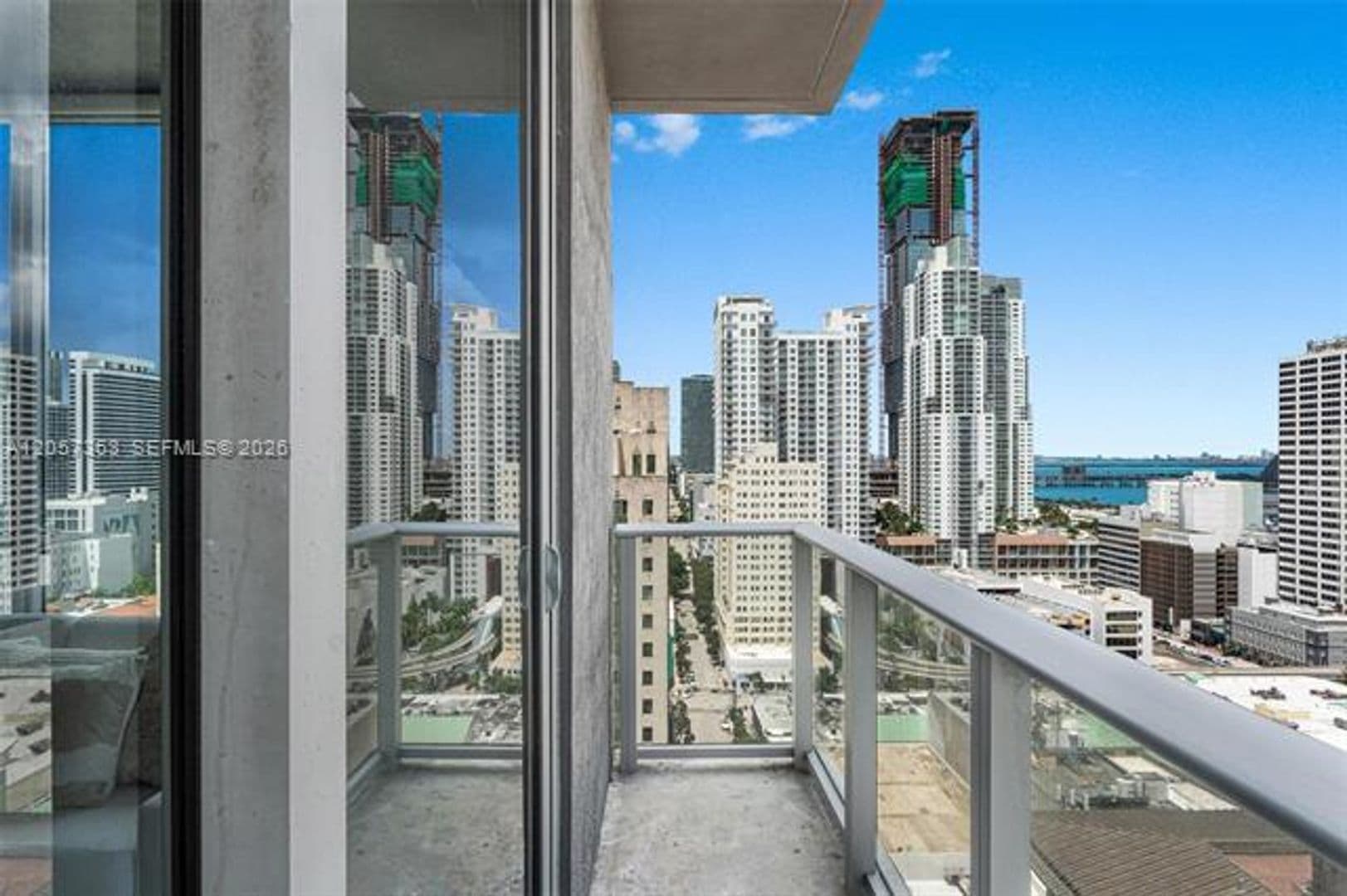 Miami Condo: 151 SE 1st St cu-2102