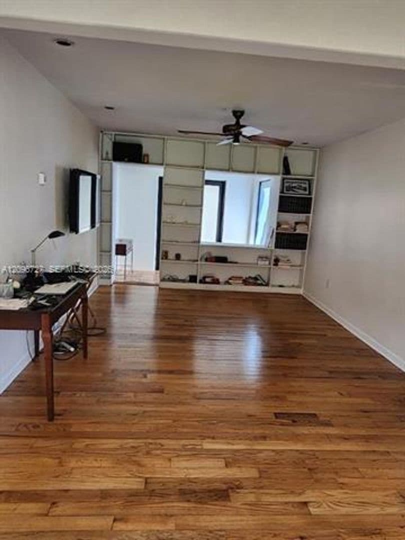 Coral Gables House: 448 Cadagua Ave # 448