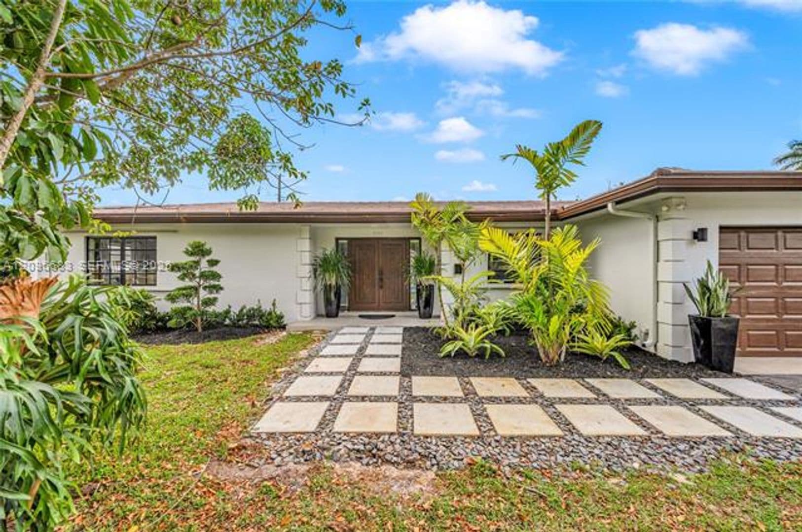 Plantation House: 1111 NW 70th Ter # 0