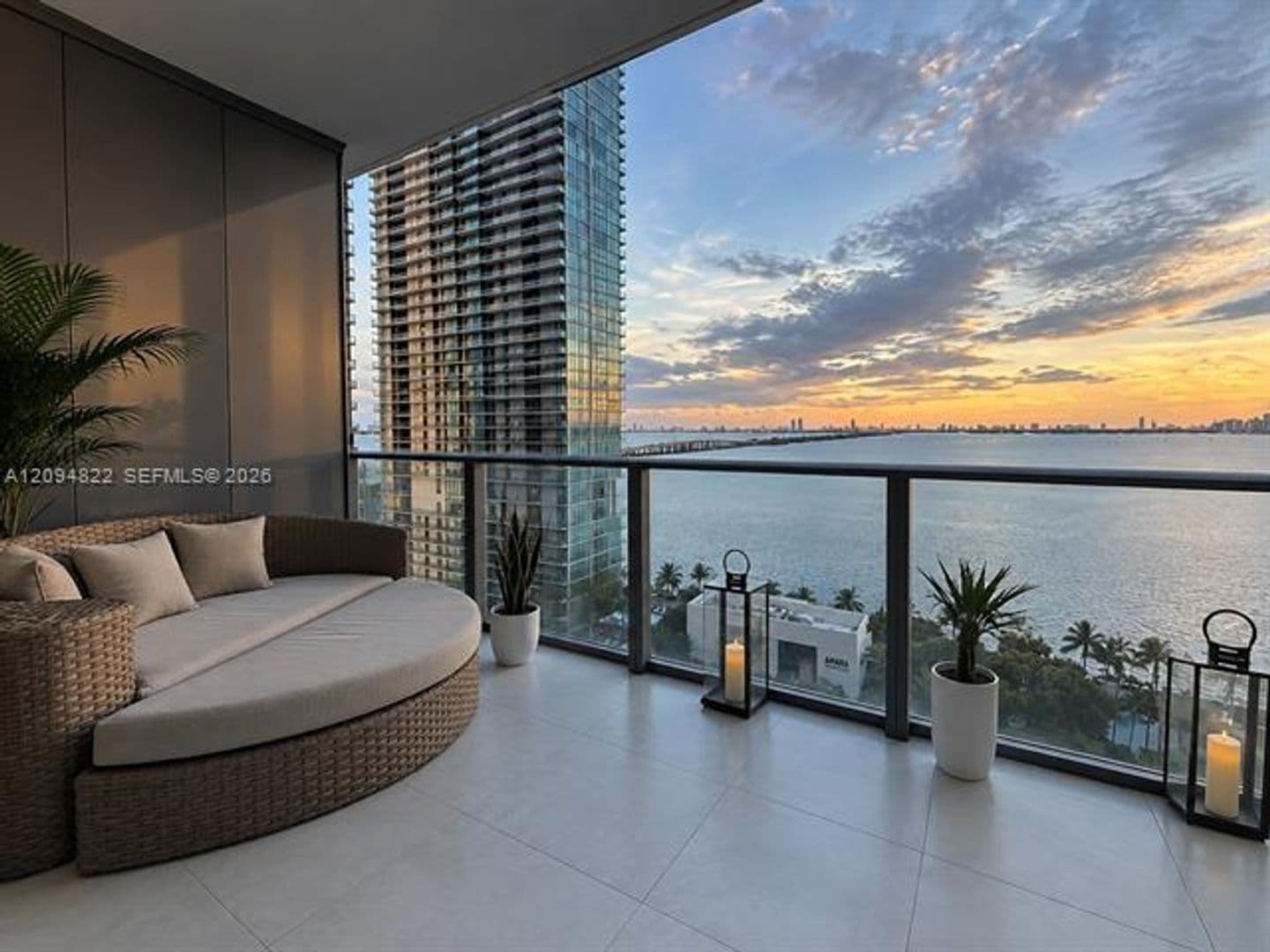 Miami Condo: 480 NE 31st St cu-1404