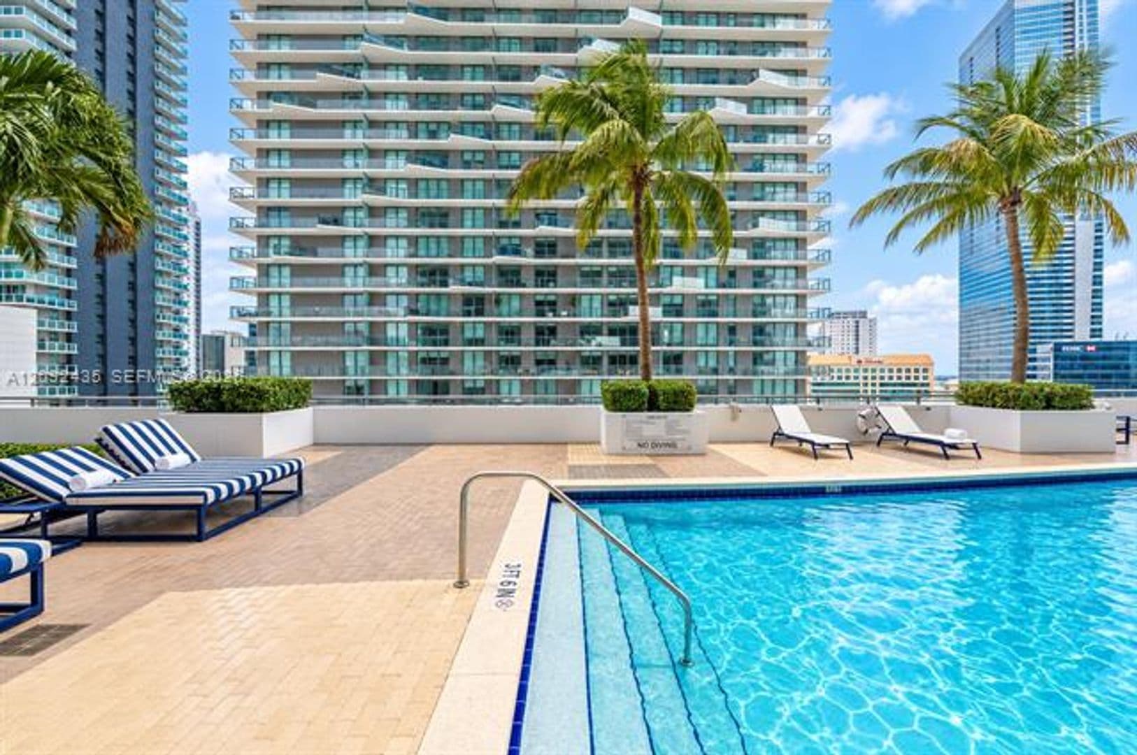 Miami Condo: 60 SW 13th St cu-4002