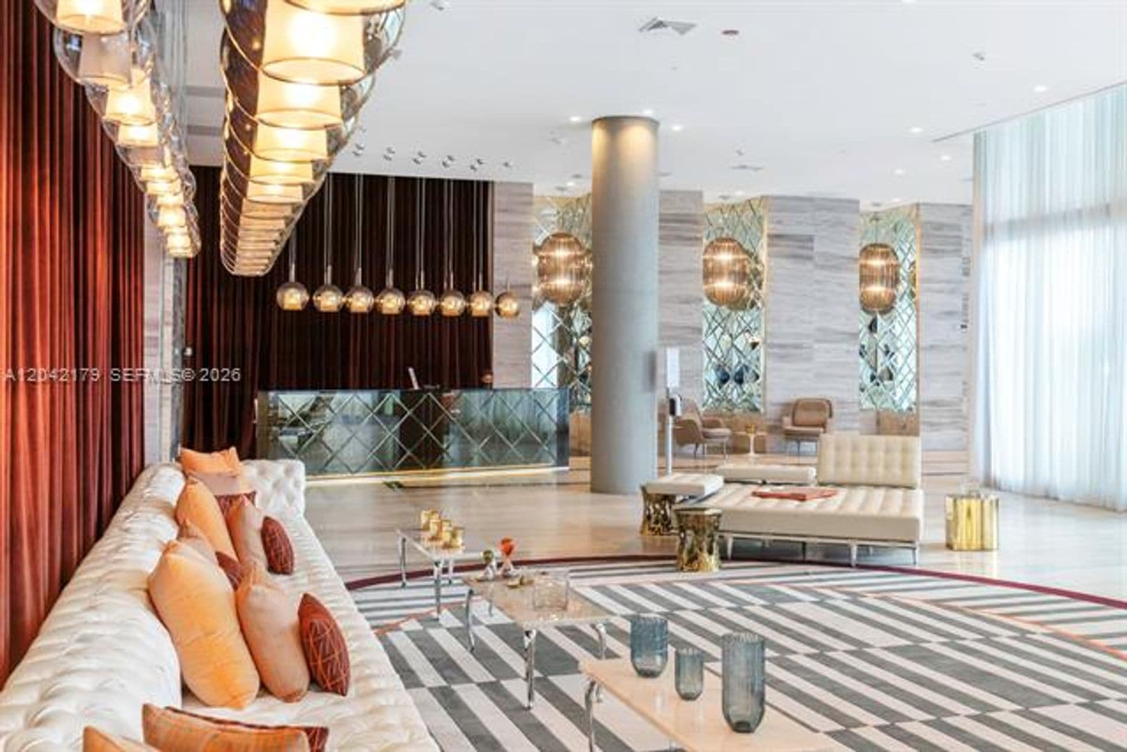 Sunrise Condo: 2000 Metropica Way cu-616