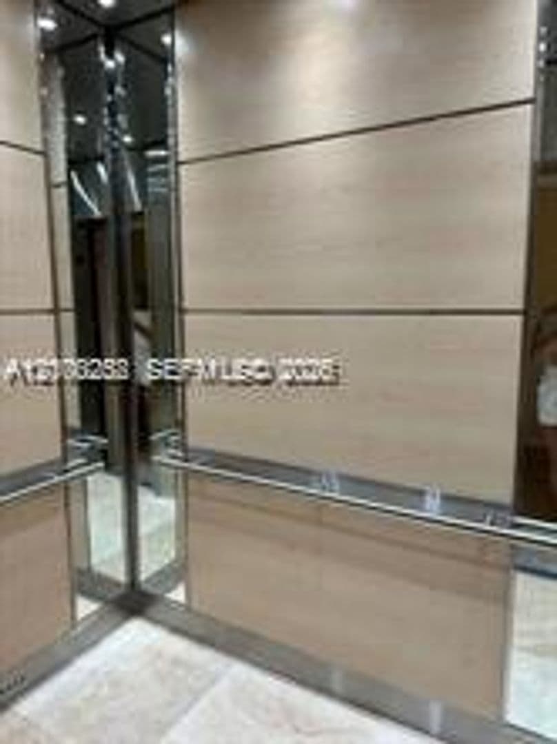 Hollywood Condo: 2201 S Ocean Dr cu-1507