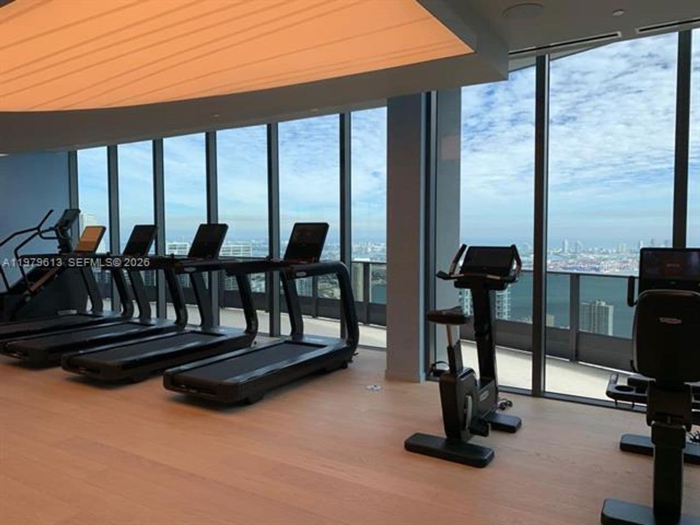 Miami Condo: 1000 Brickell Plaza cu-3807
