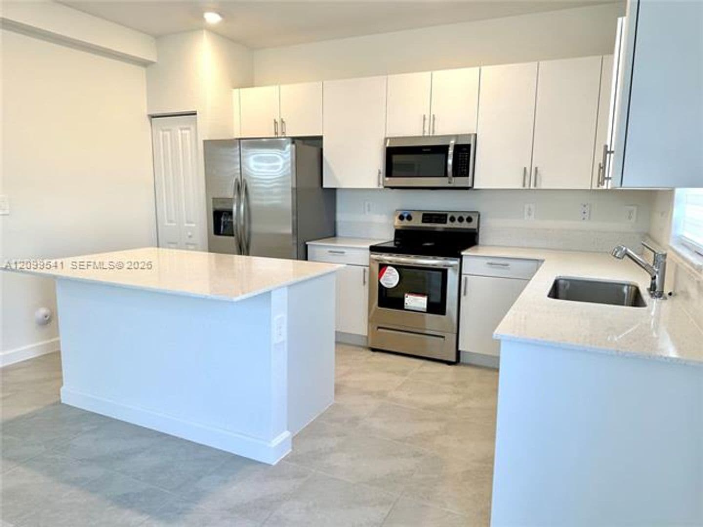 Miami Townhome: 13030 SW 232nd Ter th 13030