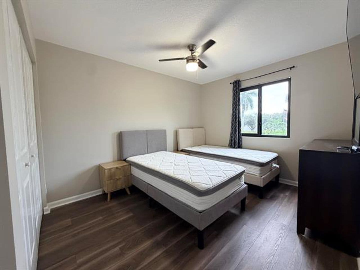 Sunrise House: 9346 NW 49th Pl th 9346