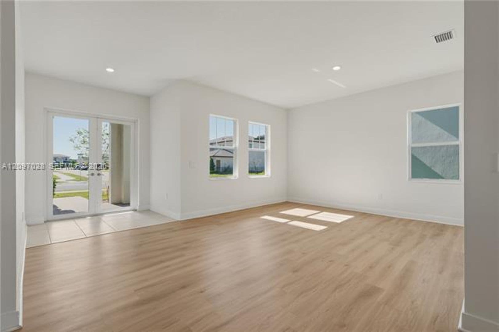 Davie House: 4372 SW 122nd Ter # 4372