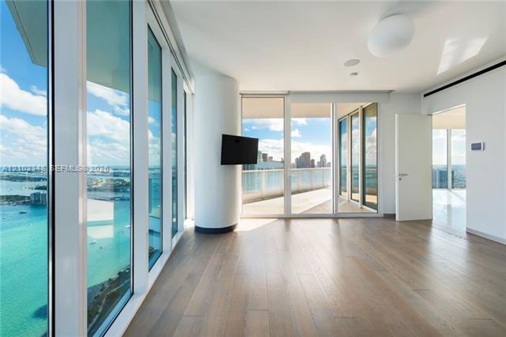 Miami Condo: 2020 N Bayshore Dr cu-4502