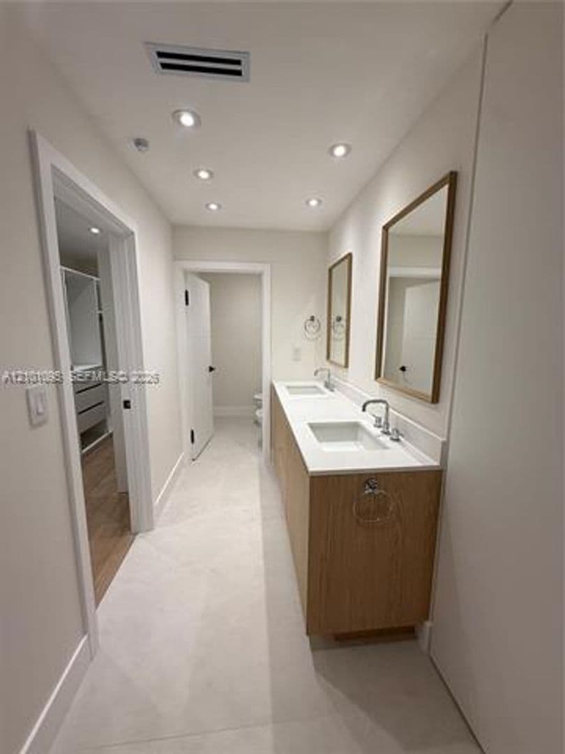 Key Biscayne Condo: 151 Crandon Blvd cu-140