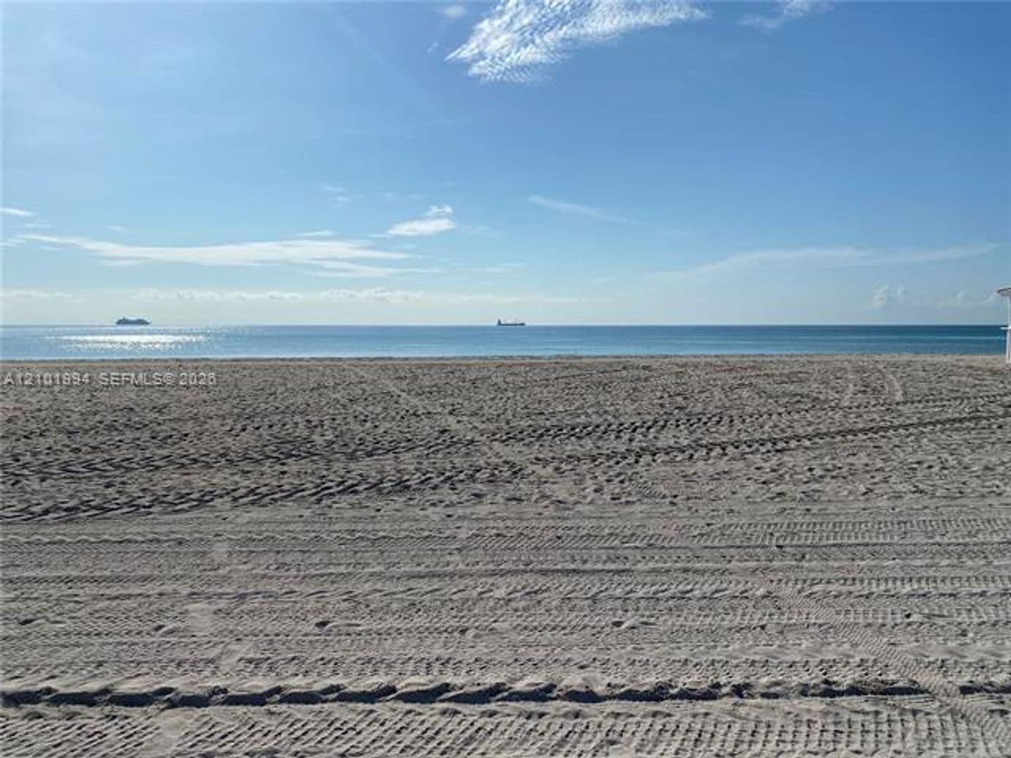 Miami Beach Condo: 2301 Collins Av cu-737