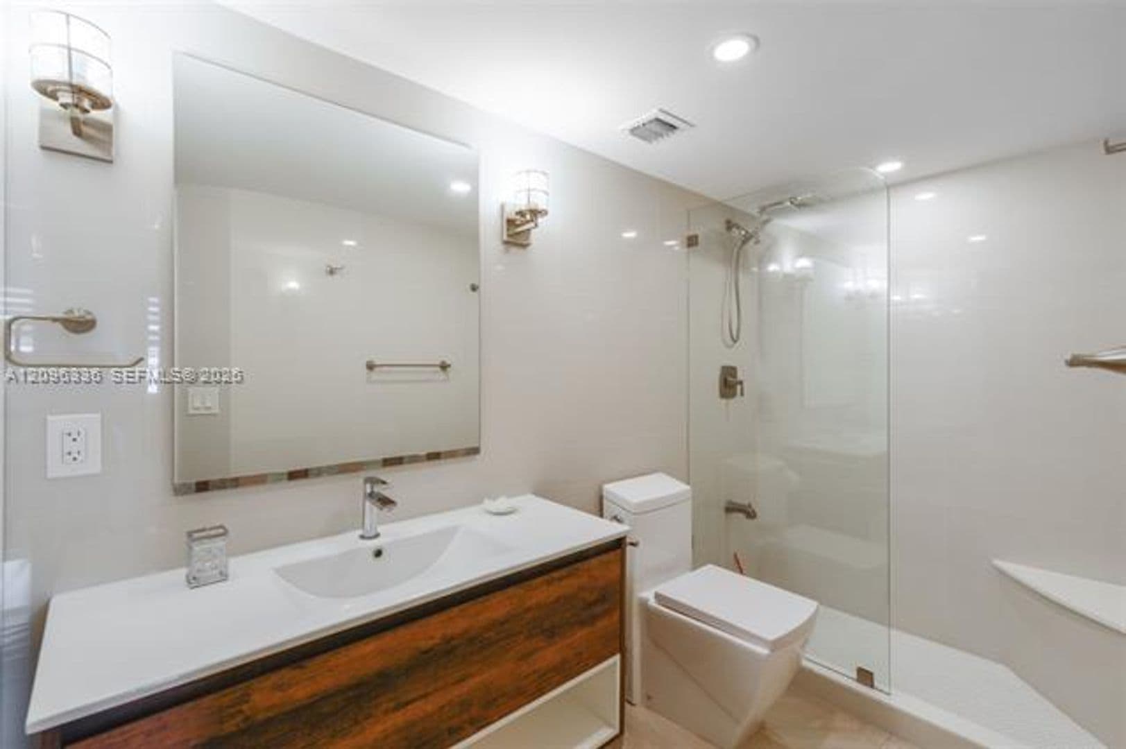 Hallandale Beach Condo: 1980 S Ocean Dr cu-18D