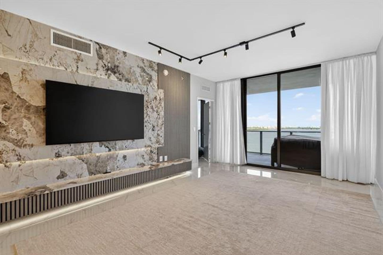 Miami Condo: 700 NE 24th St cu-2006