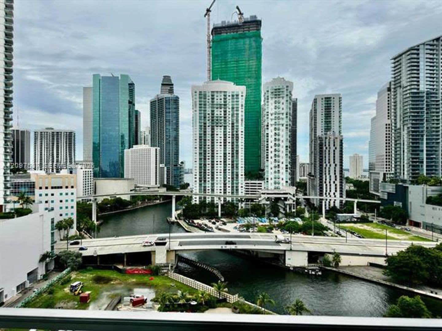 Miami Condo: 92 SW 3rd St cu-1711