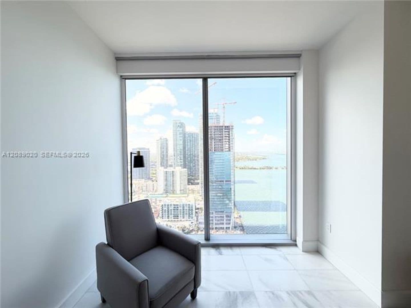 Miami Condo: 700 NE 26th Ter cu-2406
