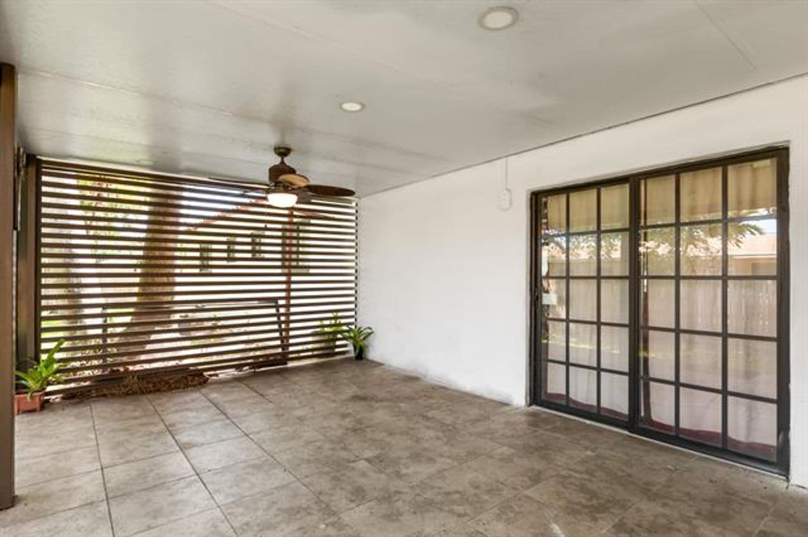Miami House: 475 NE 113th St # 475