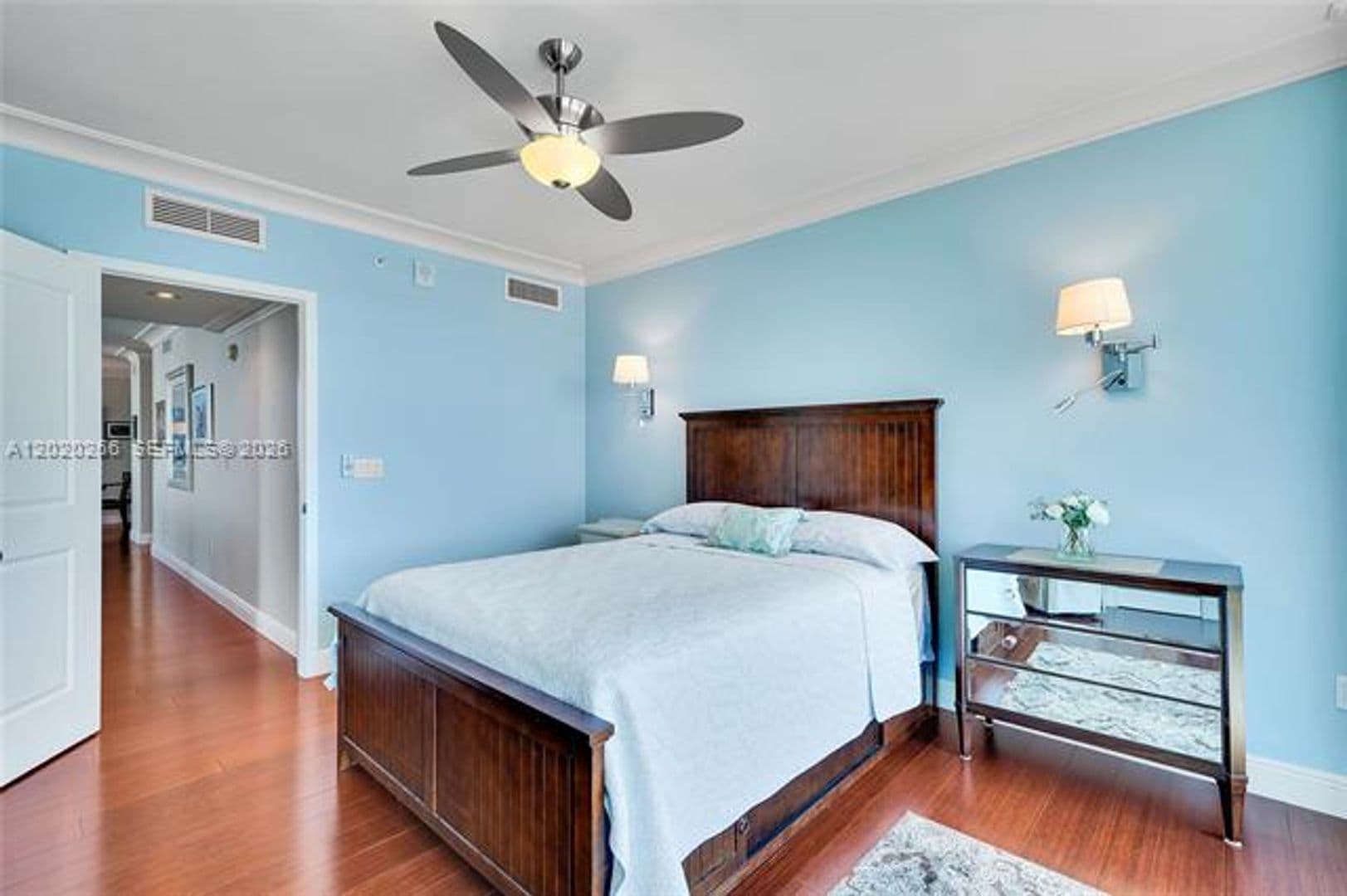 Hollywood Condo: 3101 S Ocean Dr cu-701