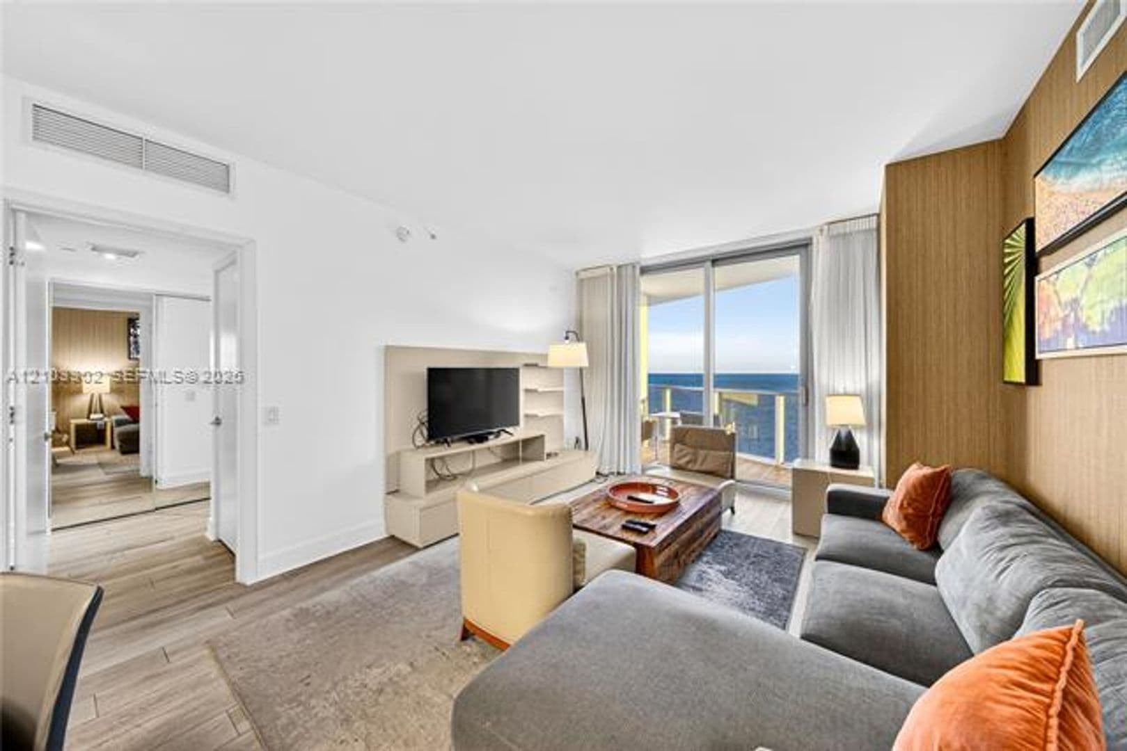 Hollywood Condo: 4111 S Ocean Dr cu-3703