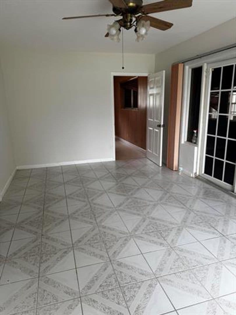 Fort Lauderdale House: 2320 NW 30th Way # 2320