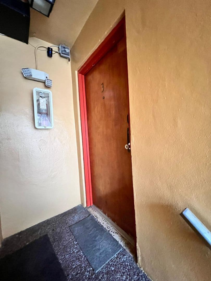 Miami Apartment: 1912 sw 2nd st apt 4