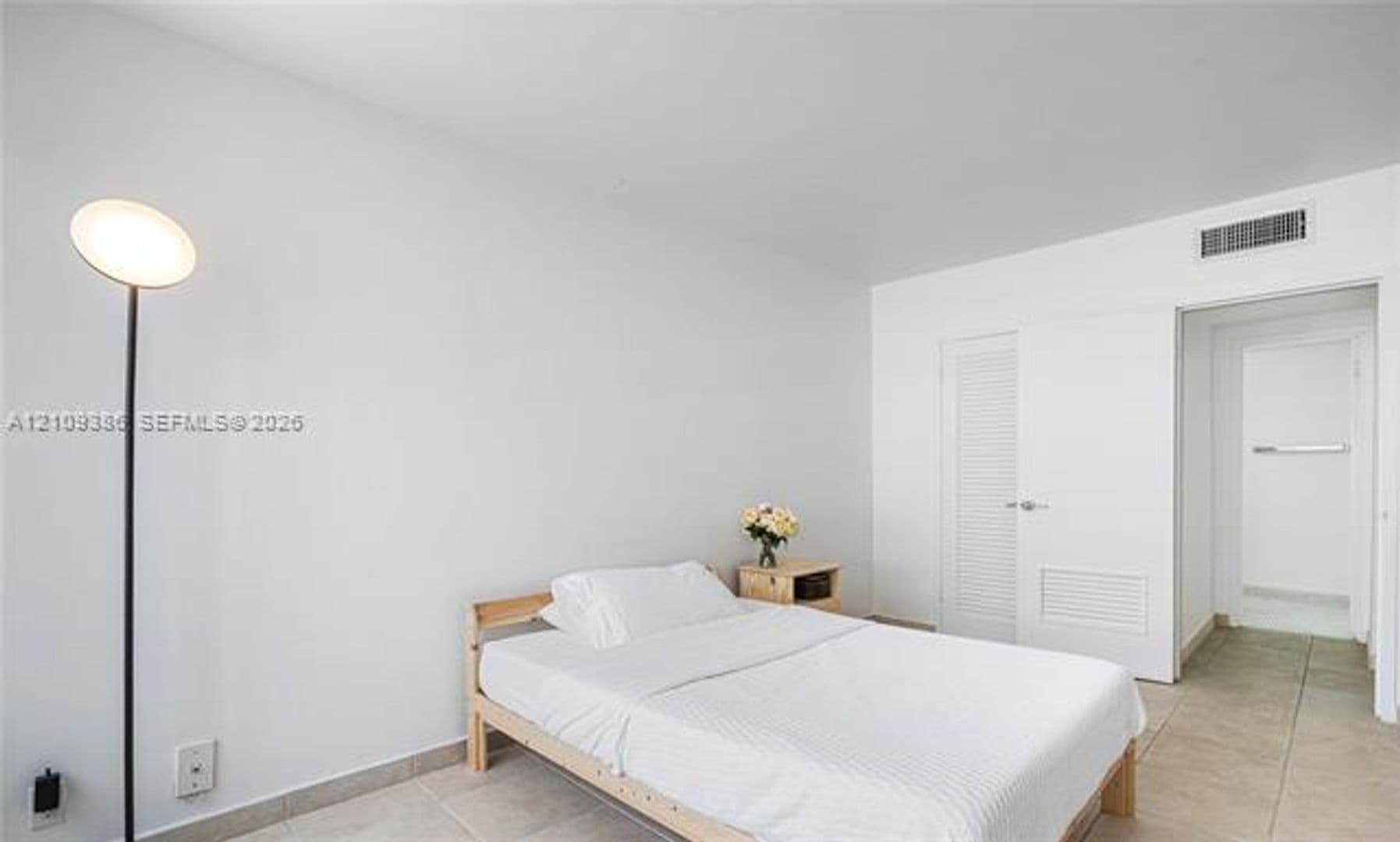 Miami Beach Condo: 1200 West Ave cu-1419