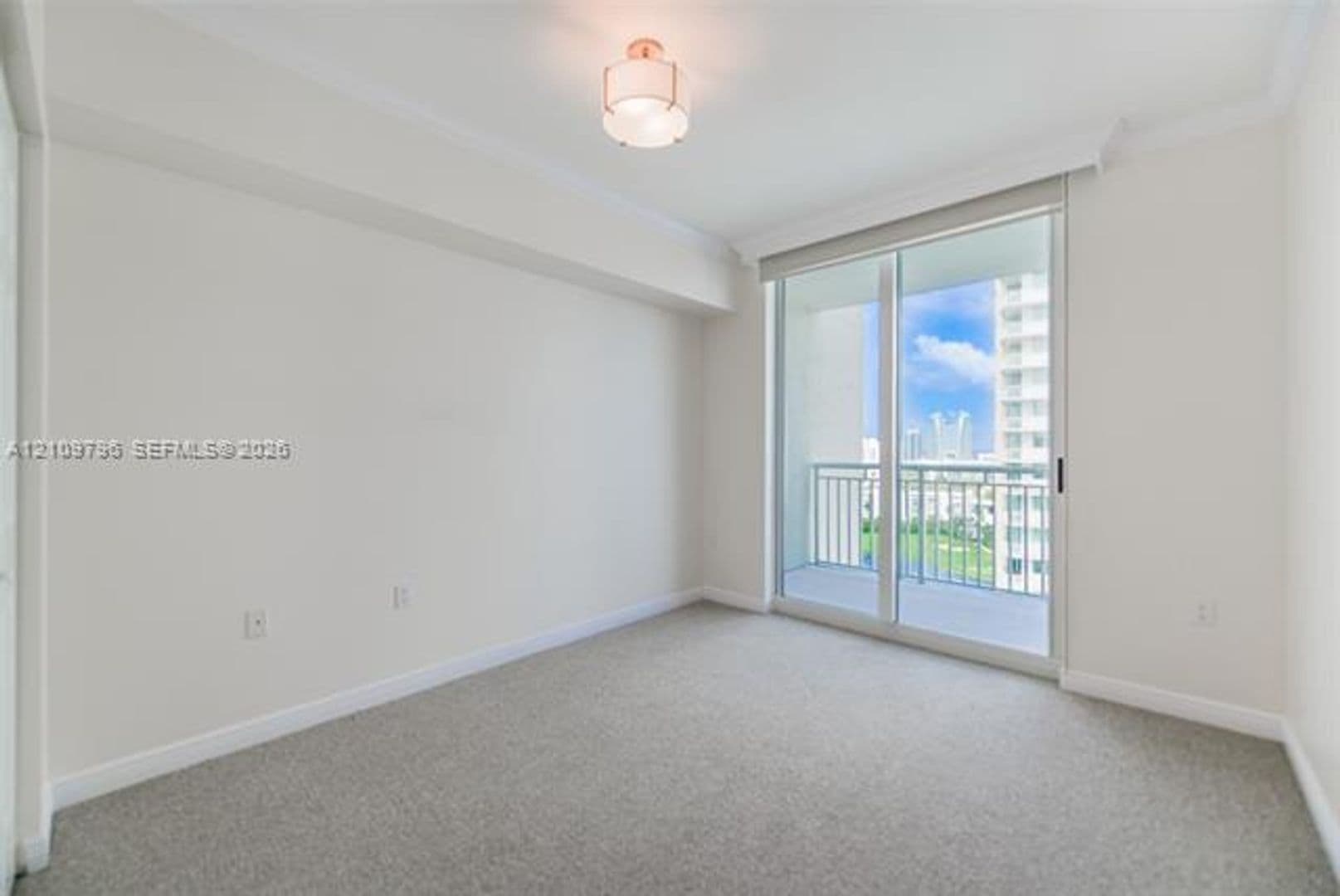 Hallandale Beach Condo: 1745 E Hallandale Beach Blvd cu-1903W