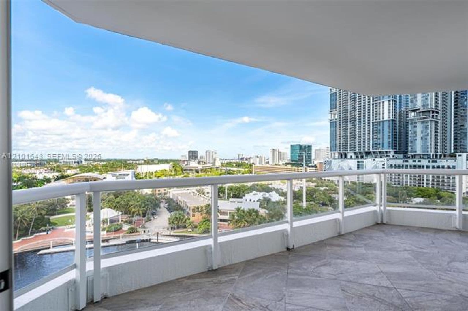 Fort Lauderdale Condo: 401 SW 4th Ave cu-1407