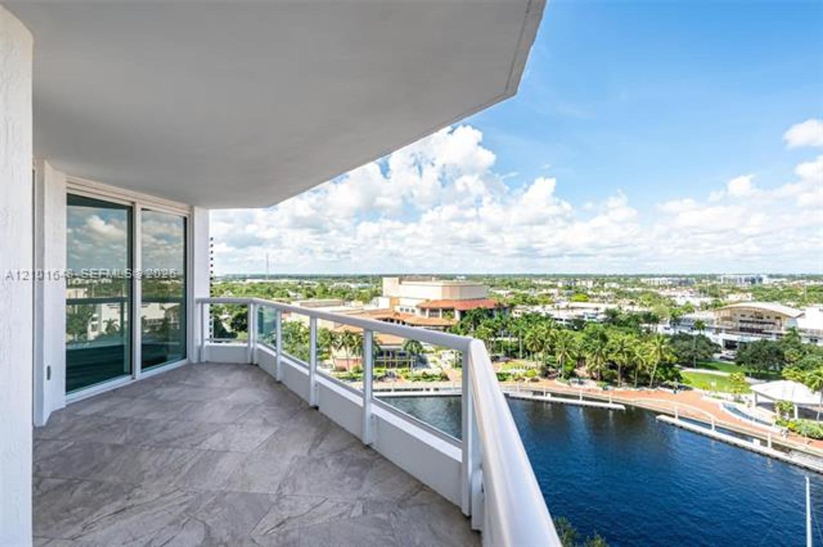 Fort Lauderdale Condo: 401 SW 4th Ave cu-1407