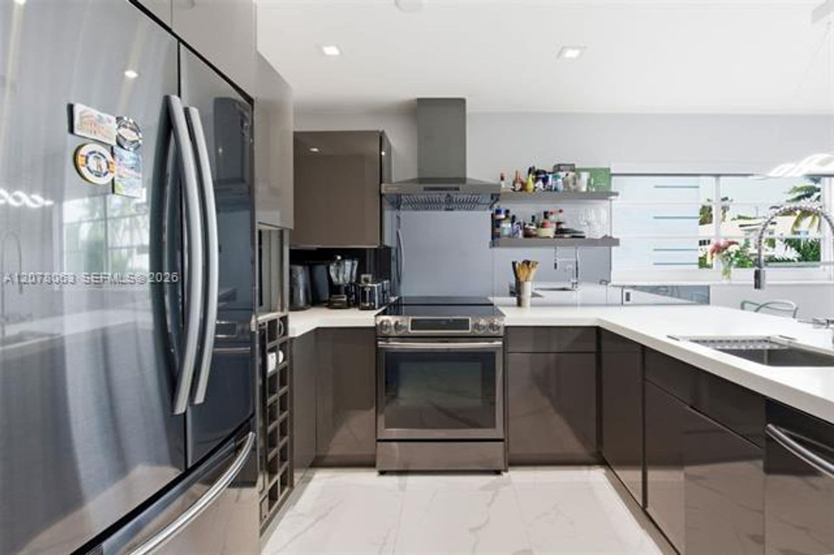 Miami Beach Condo: 1428 Euclid Ave cu-207