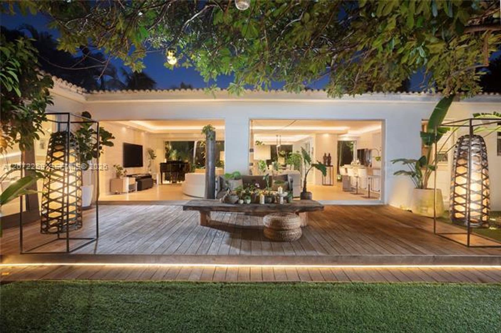 Miami Beach House: 2840 Flamingo Dr # 2840