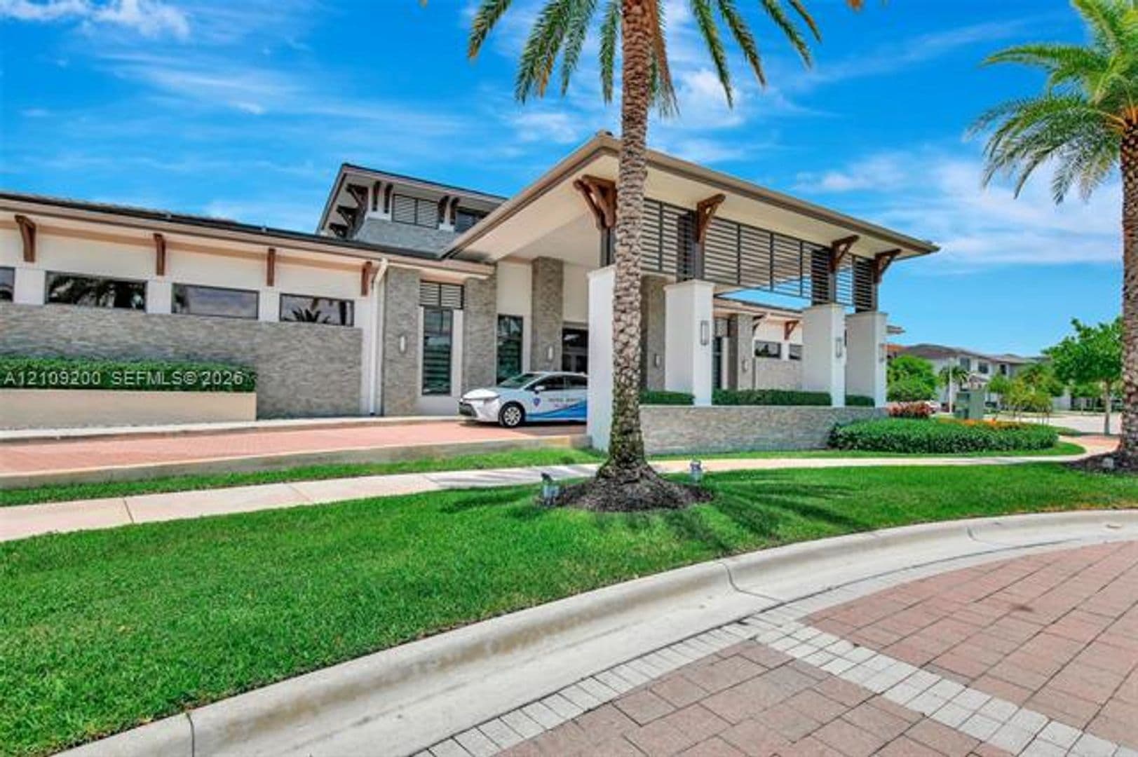 Miami Lakes Townhome: 16011 NW 91st Ct th 16011