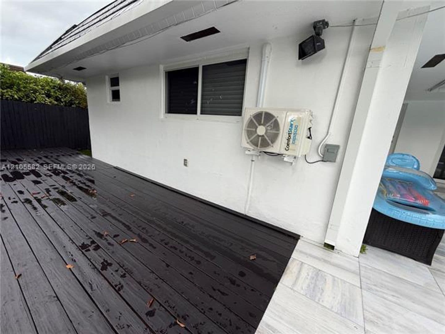 Miami House: 2215 NE 204th St # 2215