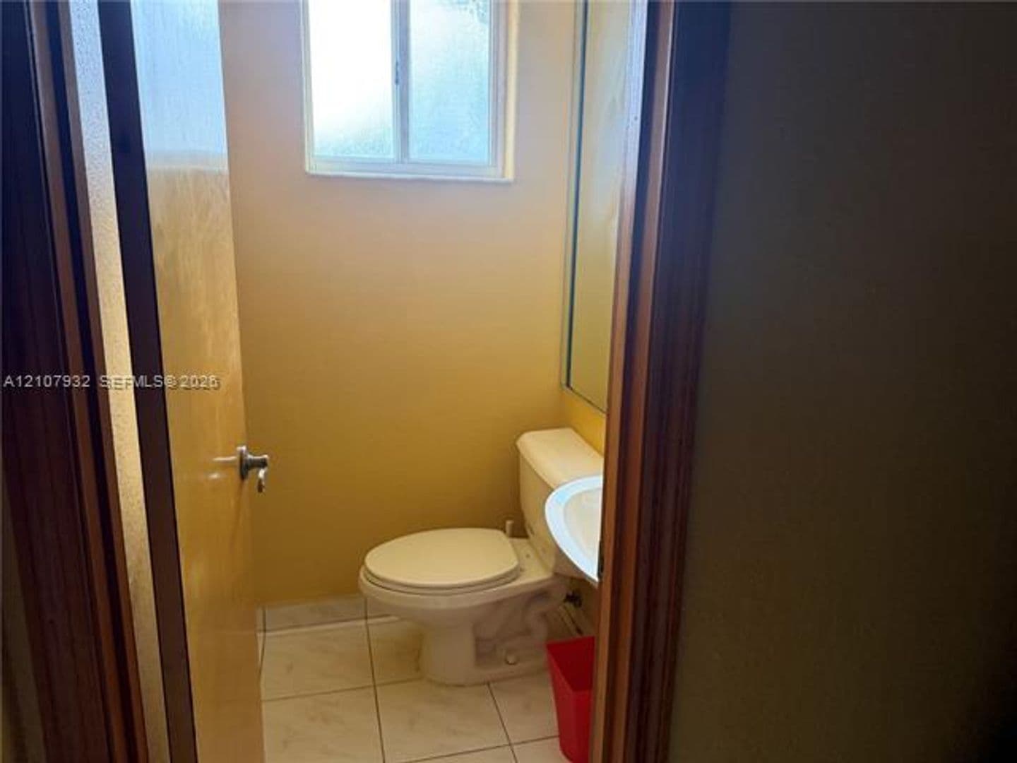 Hialeah House: 3293 W 77th Pl # 3293