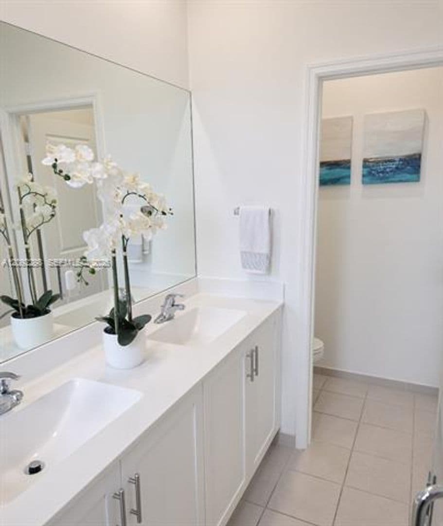 Miami Gardens Townhome: 796 NE 208th Lane th 796