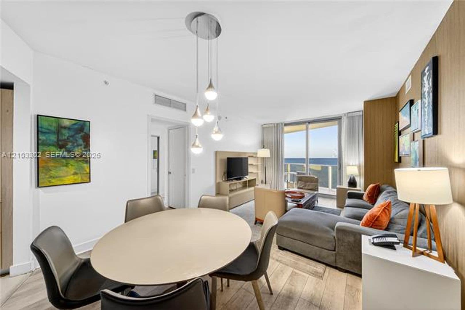 Hollywood Condo: 4111 S Ocean Dr cu-3703