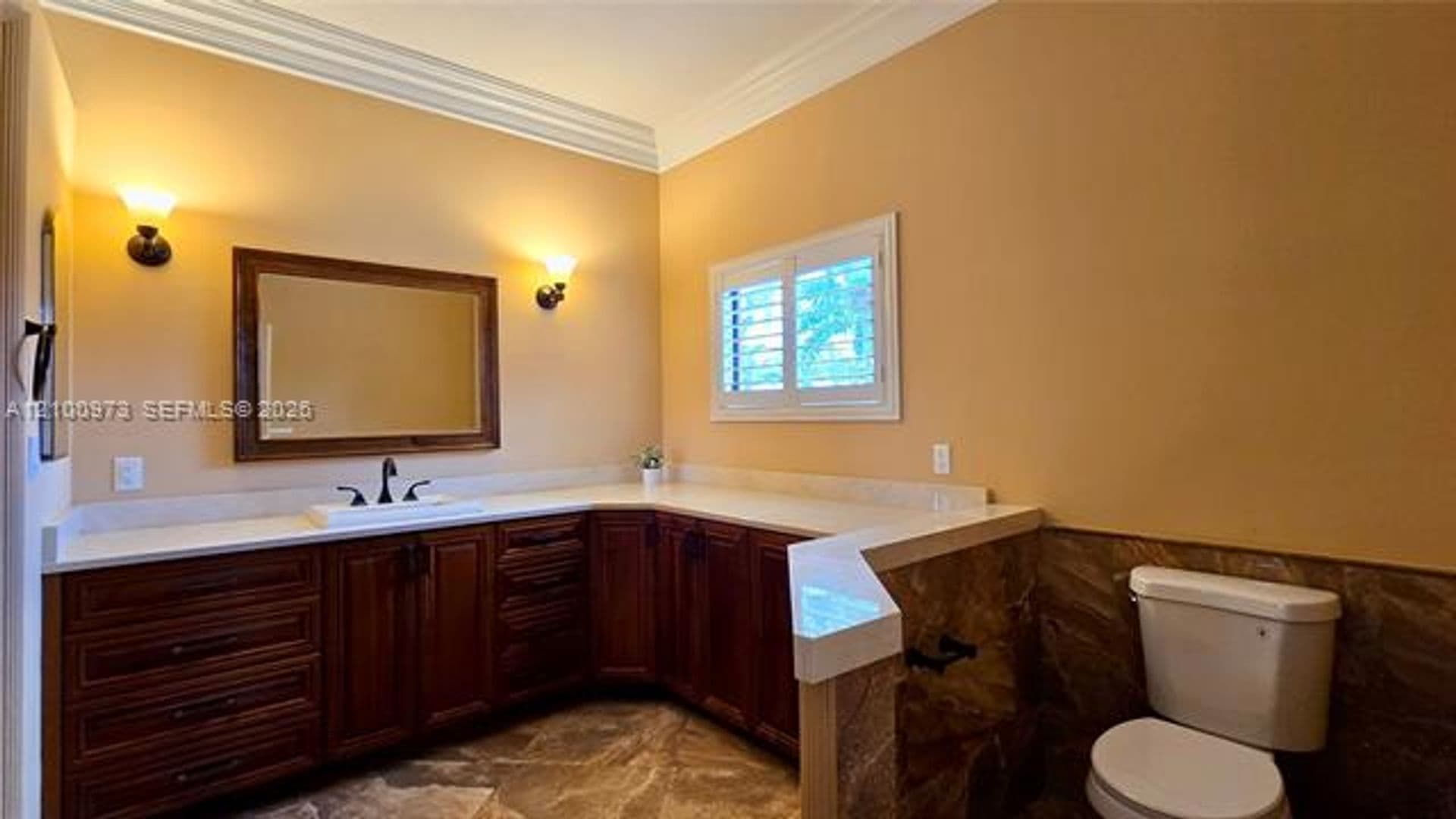 Hollywood House: 741 Tyler St # 741