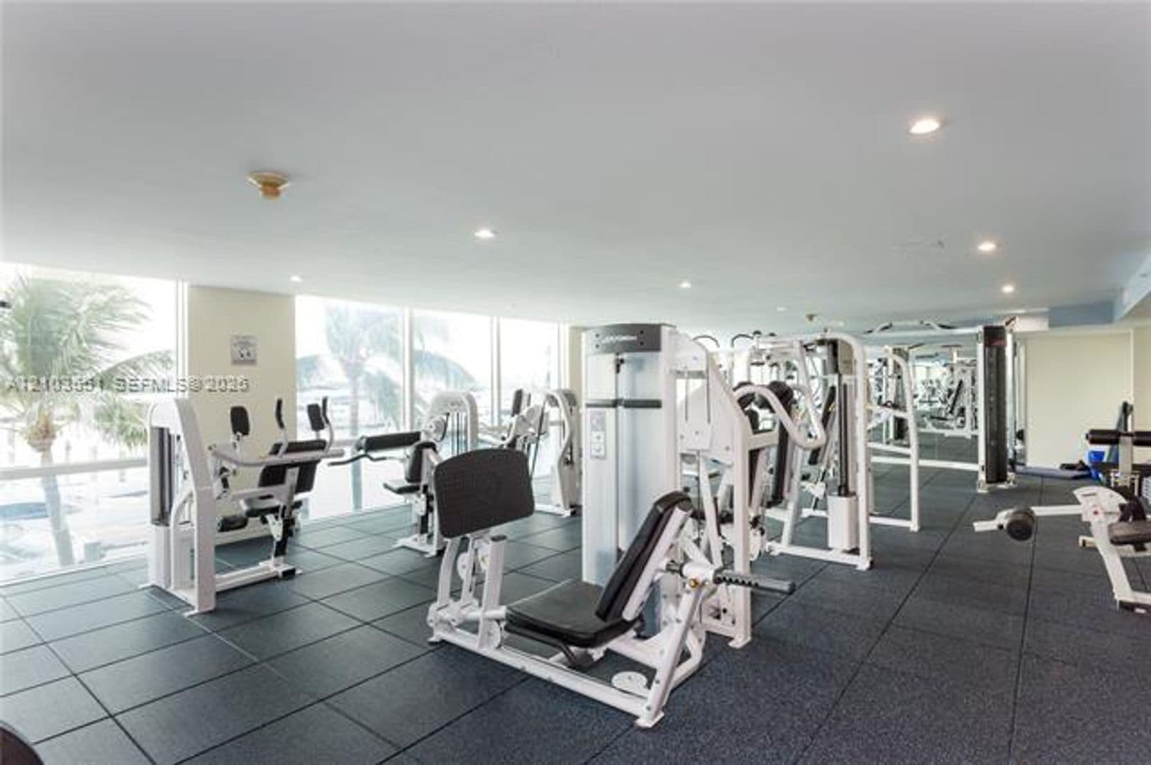 Miami Beach Condo: 90 Alton Rd cu-511