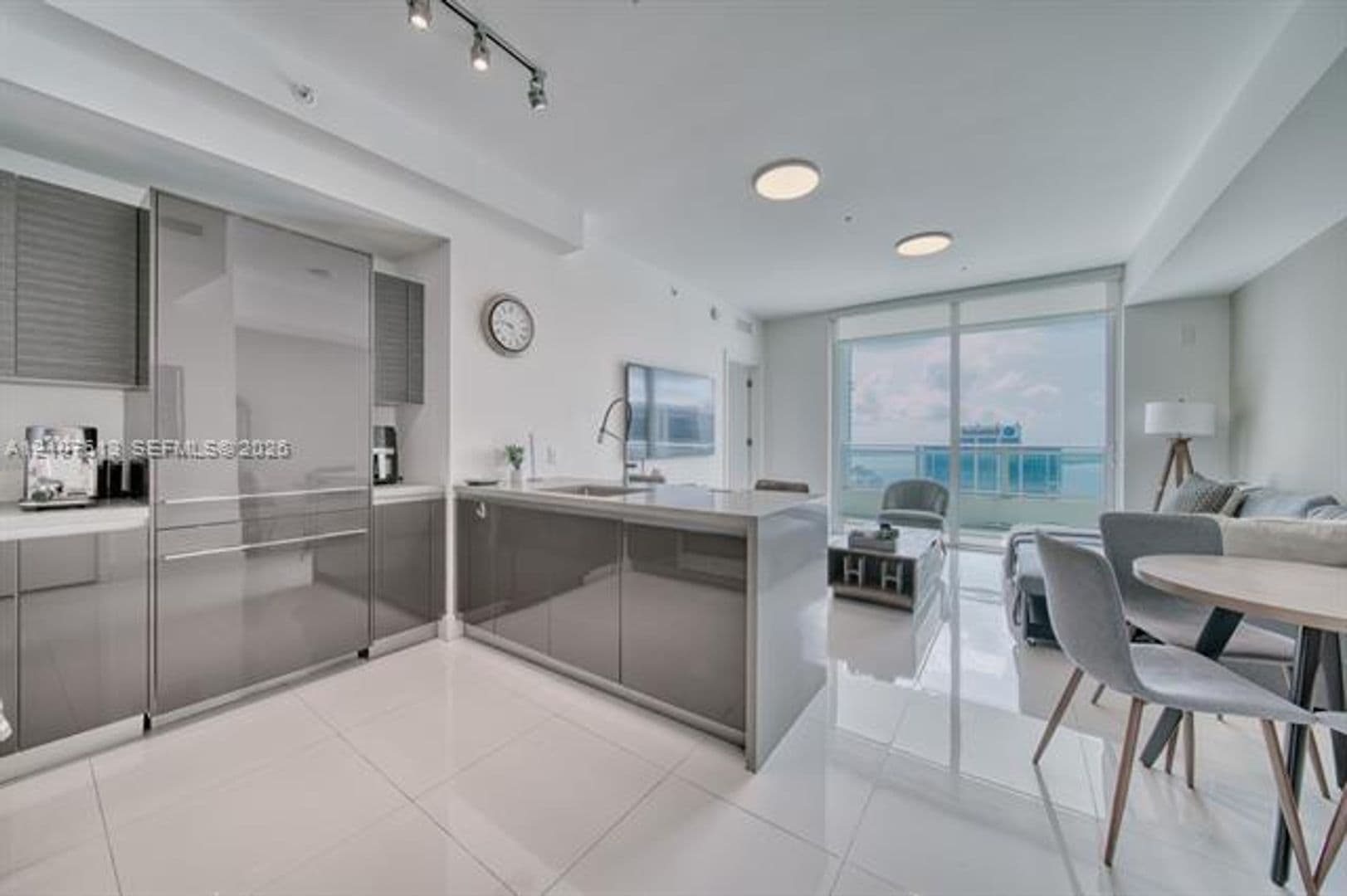 Miami Condo: 1080 Brickell Ave cu-3802