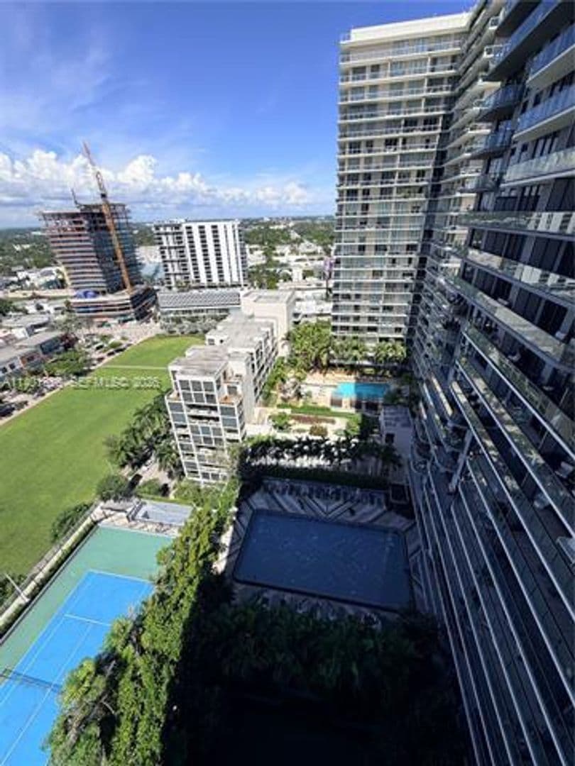 Miami Condo: 121 NE 34 St cu-2215