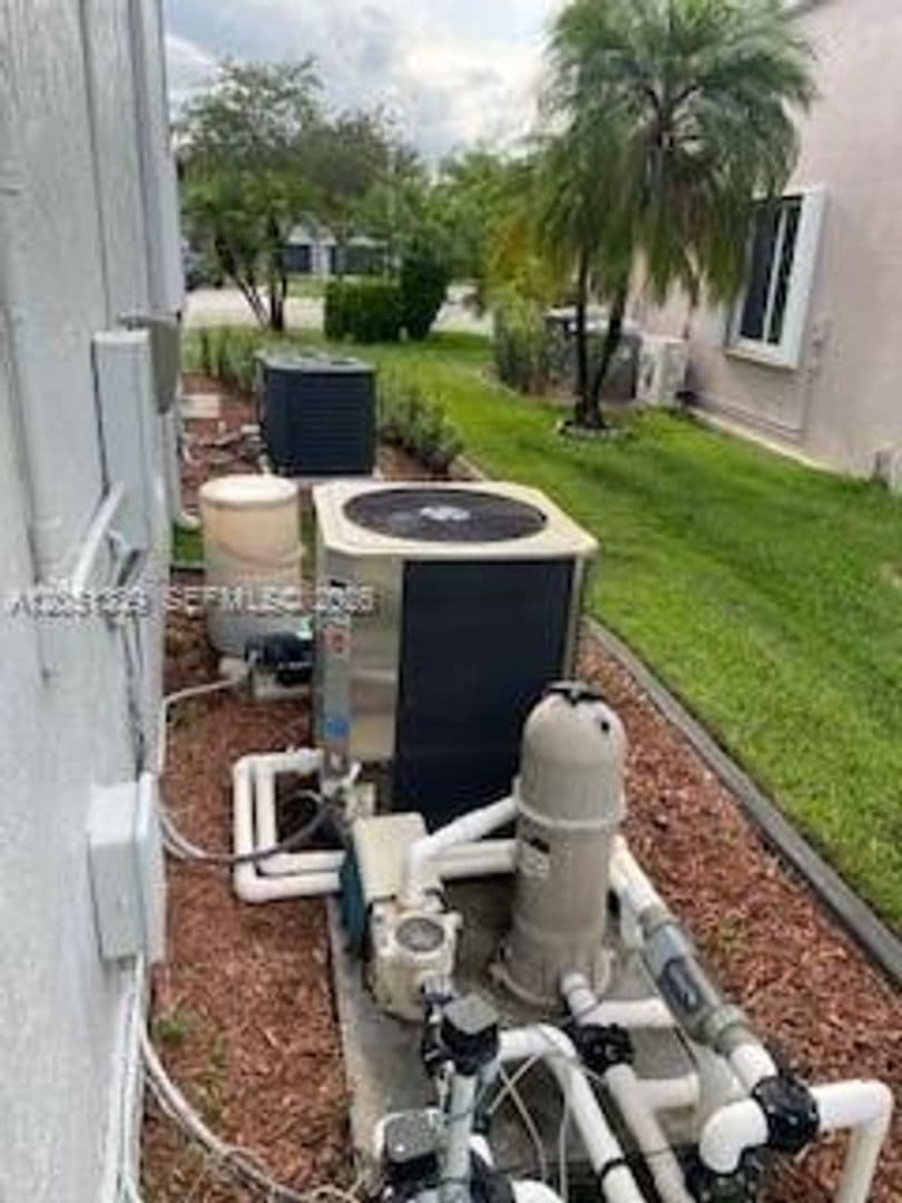 Miramar House: 2101 SW 176 Av # 2101