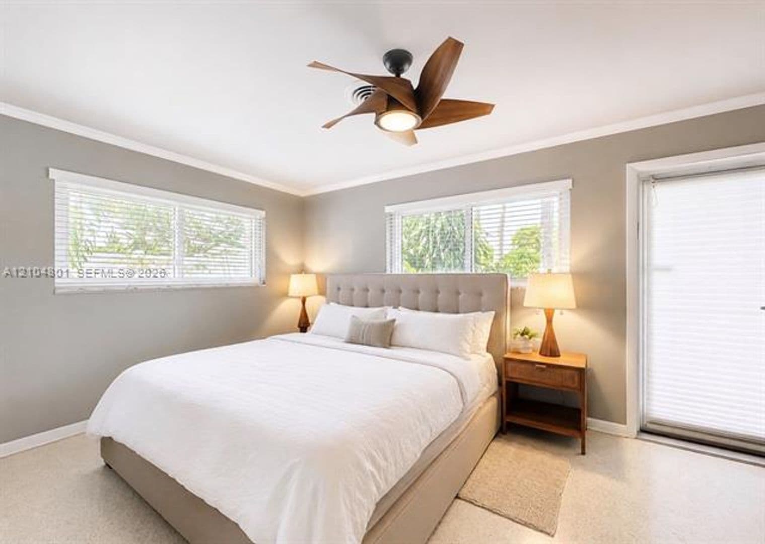 Wilton Manors House: 2400 NE 5th Ave # 2400