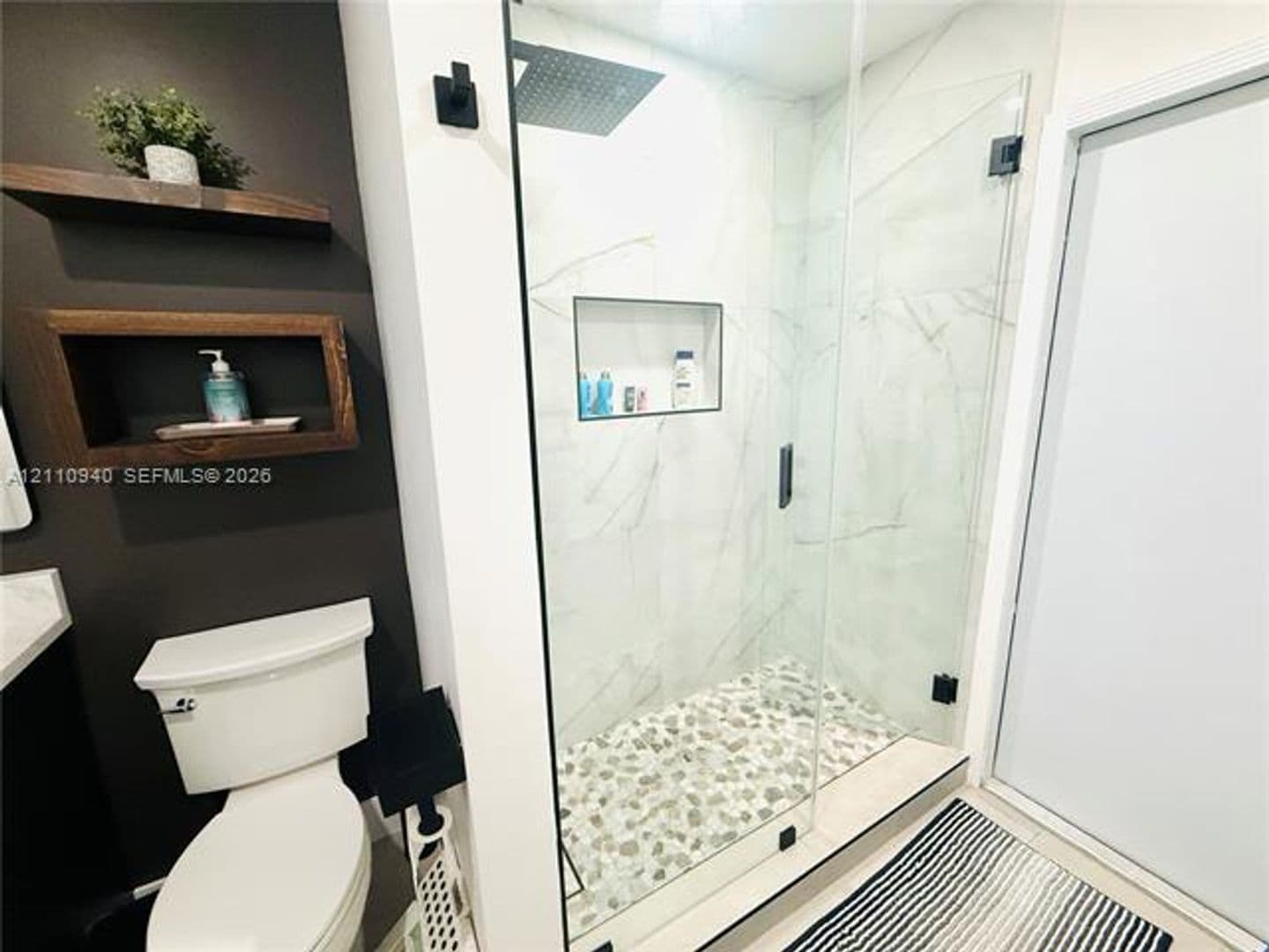 Pembroke Pines House: 18438 NW 9th St # 0