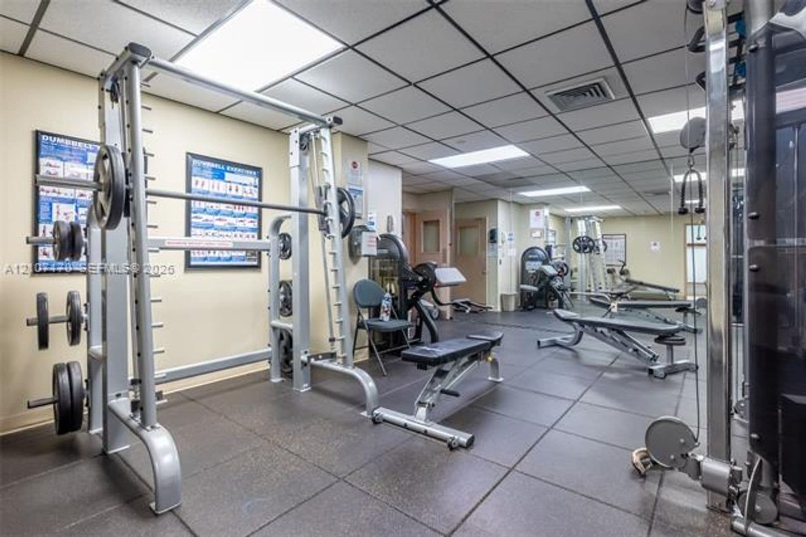 Hollywood Condo: 1201 S Ocean Dr cu-908S