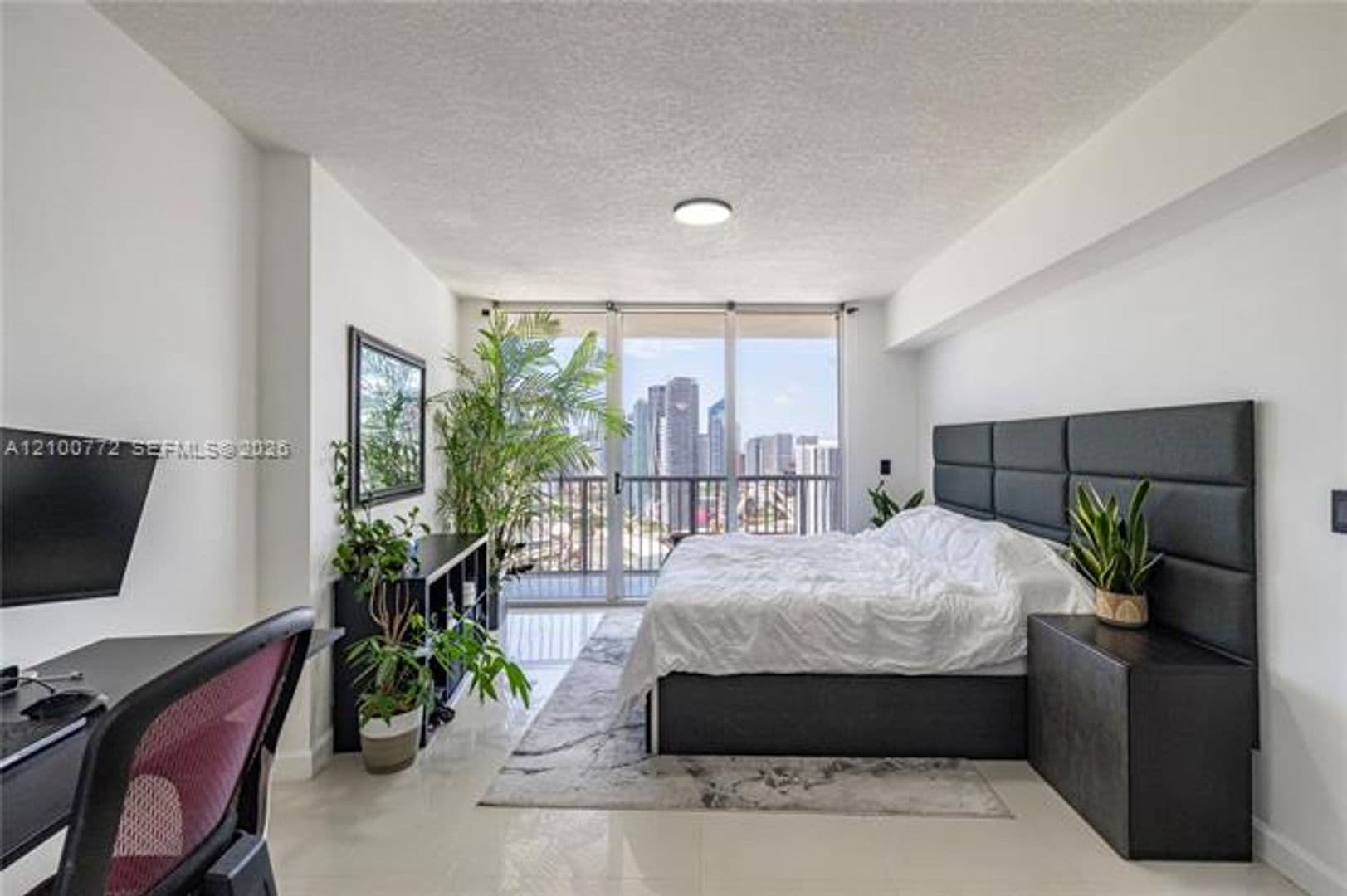 Miami Condo: 1750 N Bayshore Dr cu-4312