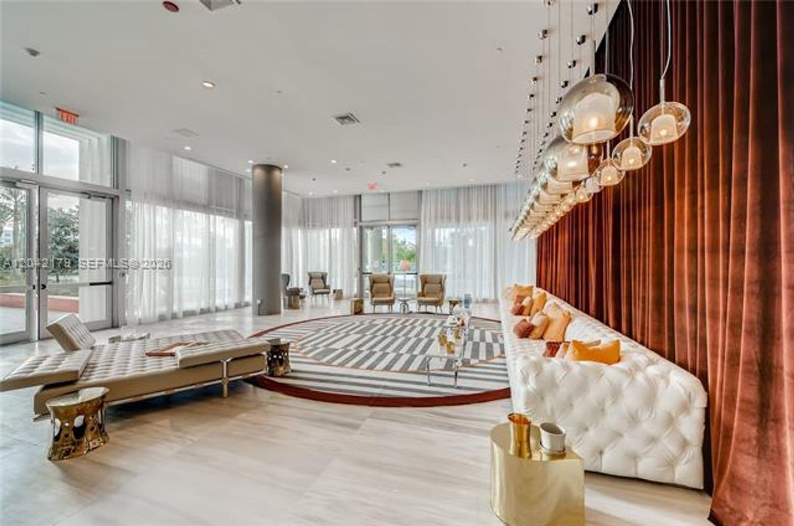 Sunrise Condo: 2000 Metropica Way cu-616