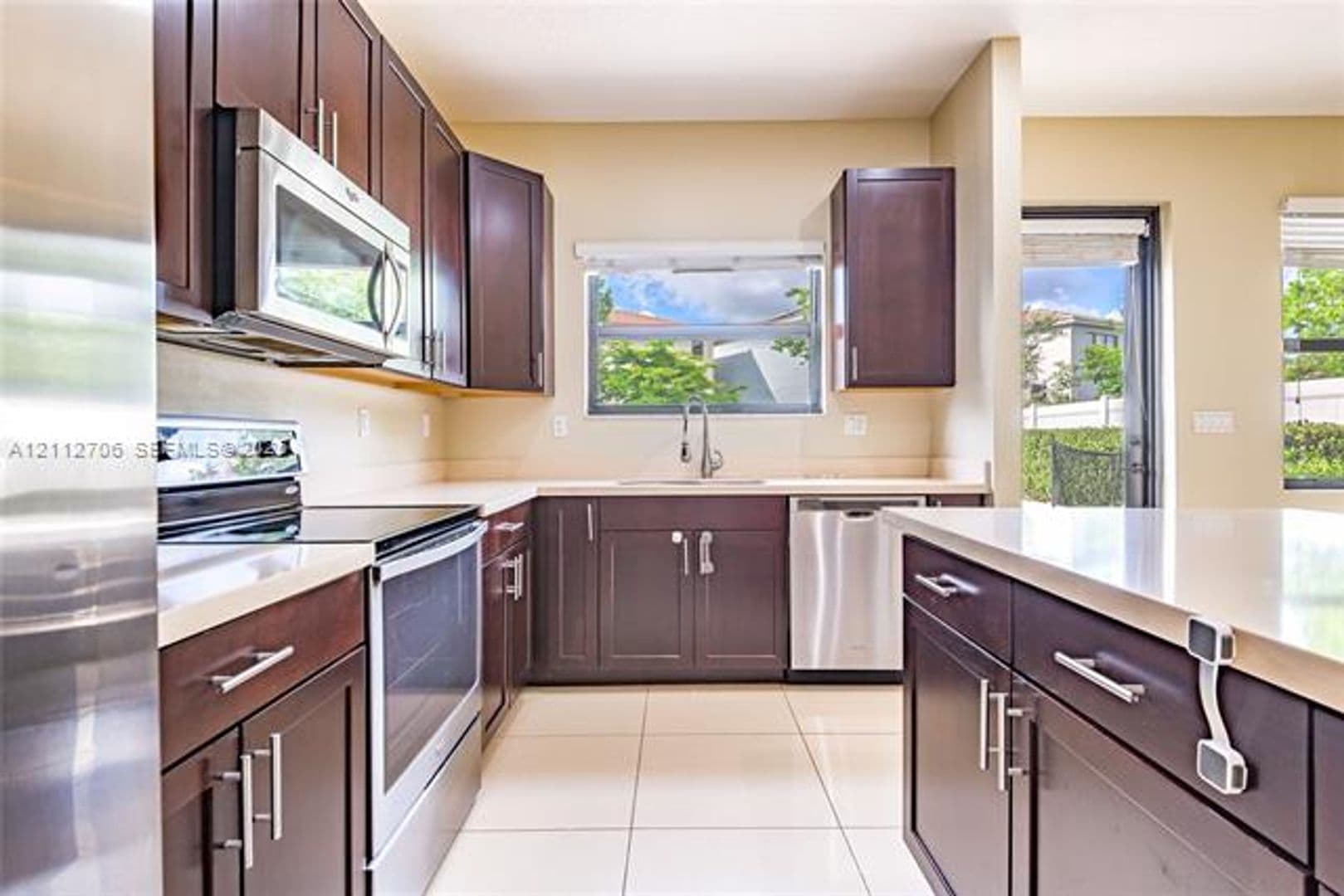 Miami House: 804 NE 191st St # 804
