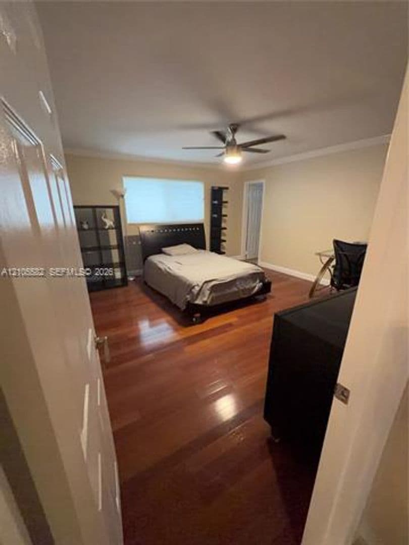 Miami House: 2215 NE 204th St # 2215