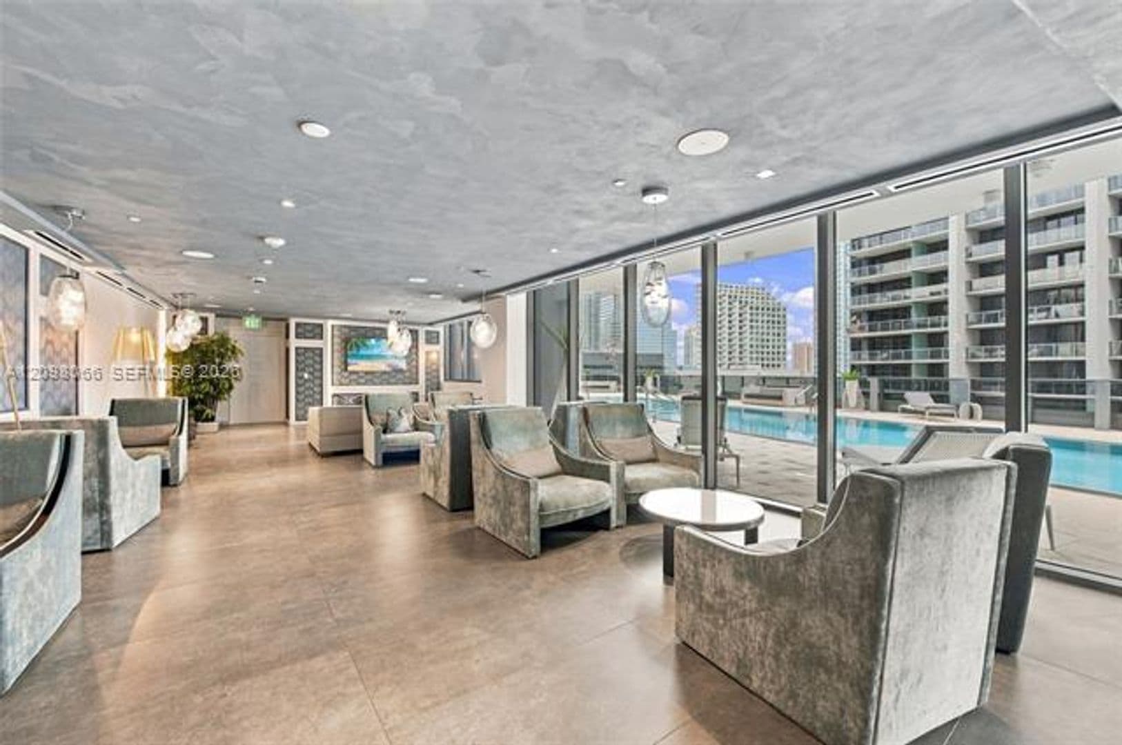Miami Condo: 1000 Brickell Plz cu-3401