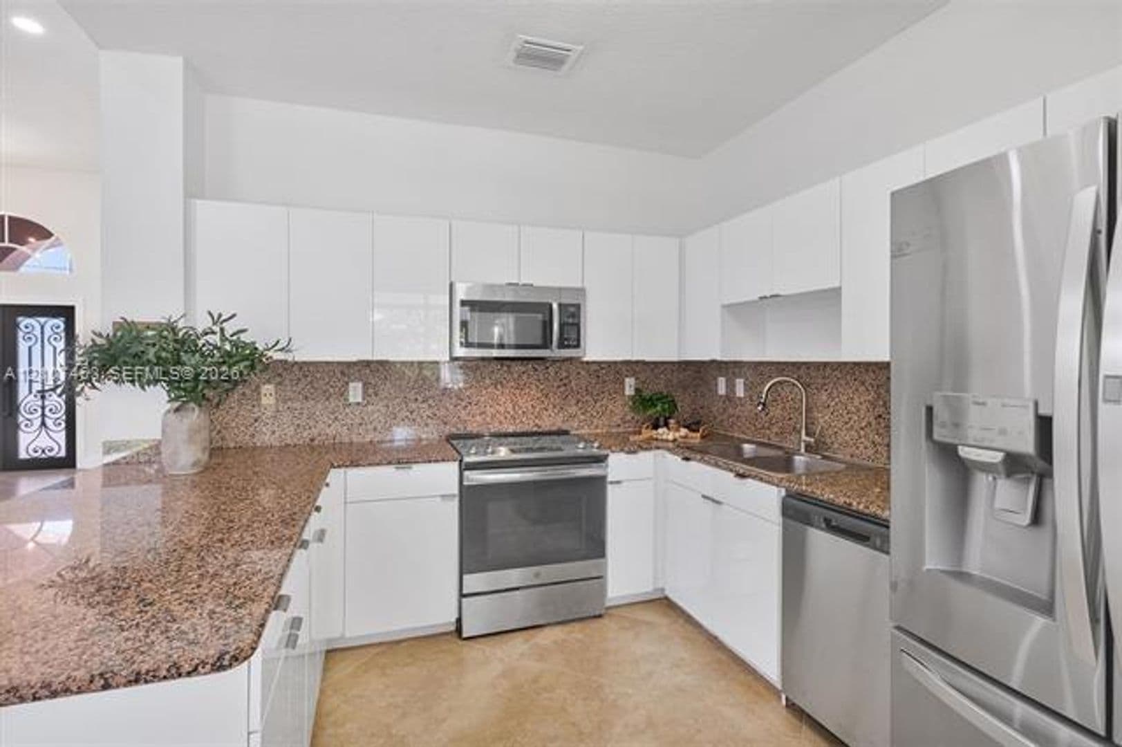 Hialeah House: 7071 W 6th Ave # 7071