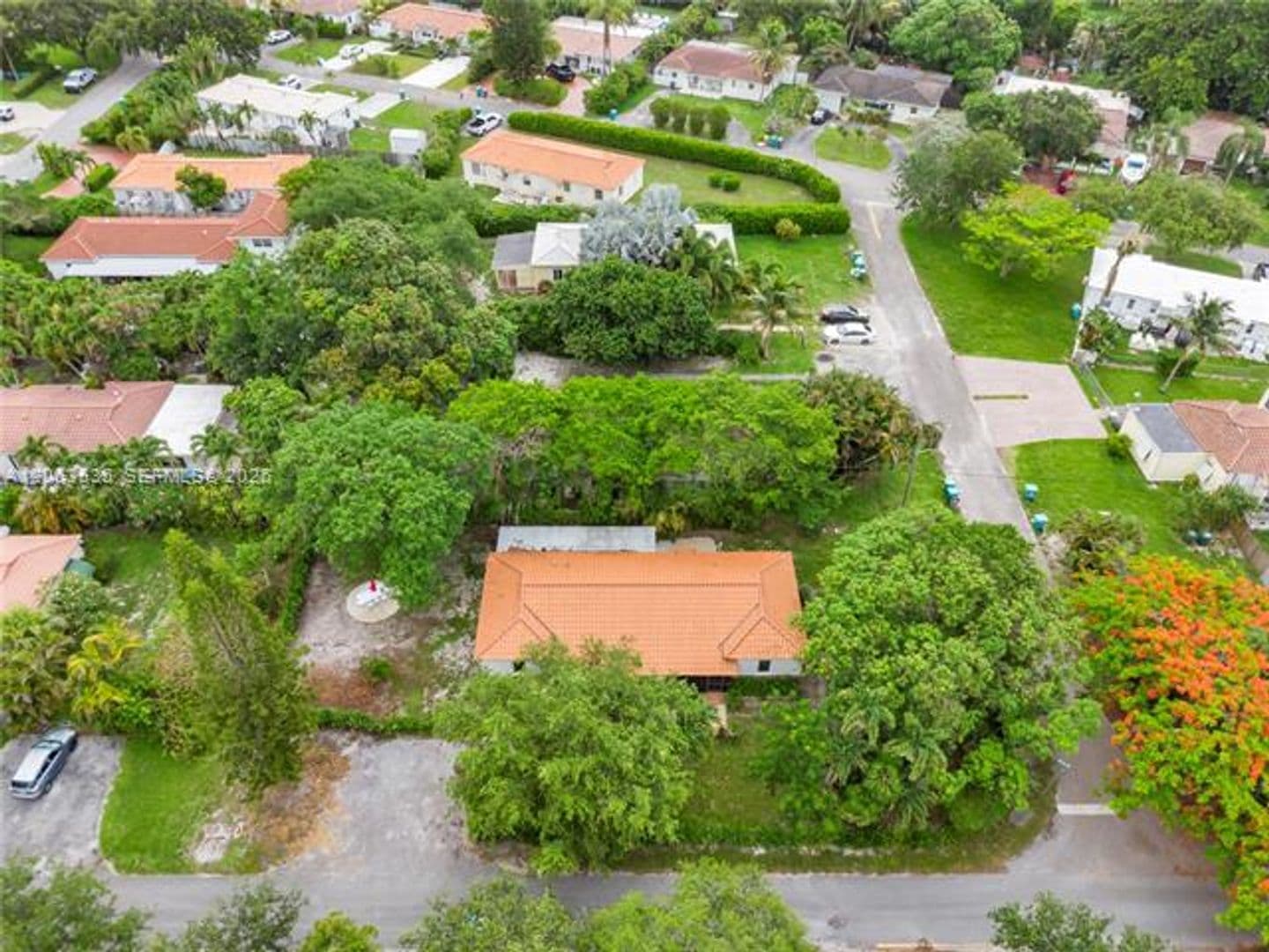 Biscayne Park House: 11201 NE 10th Ave cu-11203