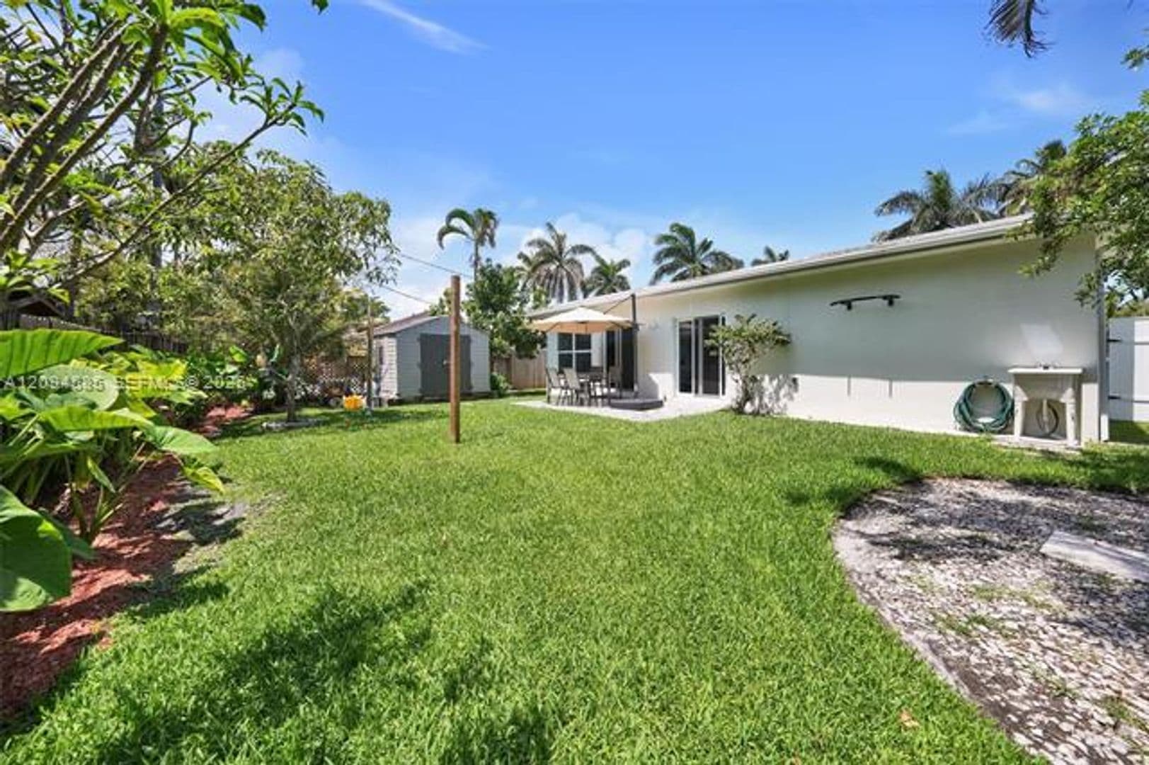 Hallandale Beach House: 814 NE 4th St # 0